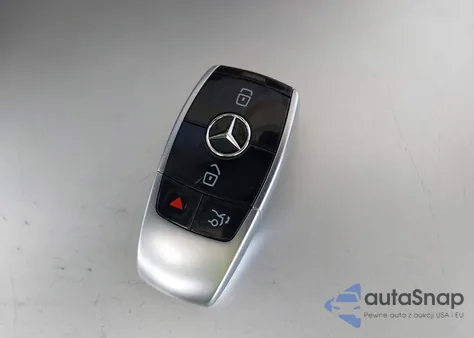 2021 Mercedes-Benz E 350 z USA, uszkodzony, nr VIN W1KZF8DB4MA904262